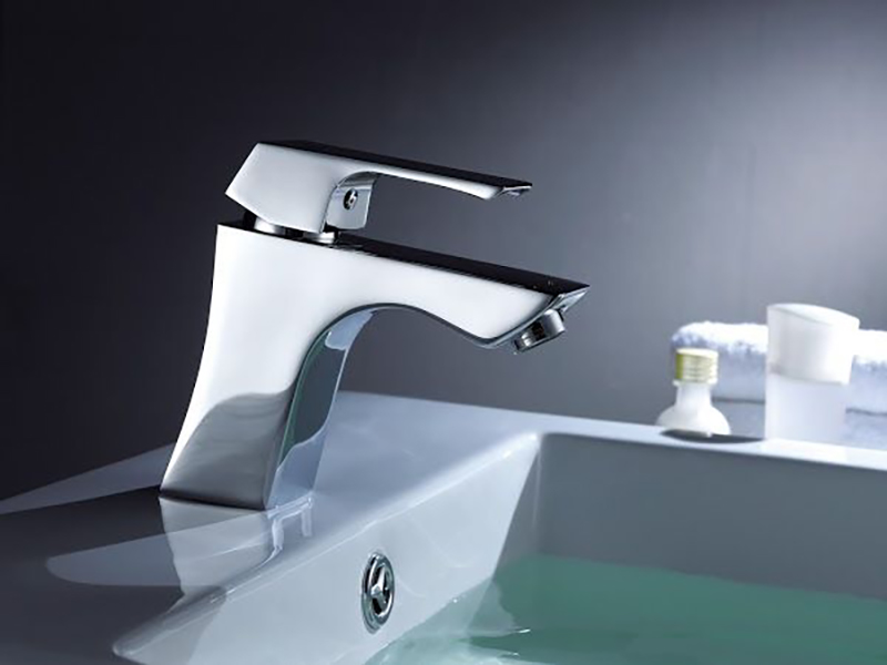 Смеситель для умывальника Lemark LM4506C